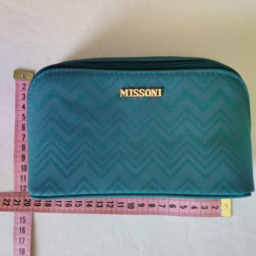 Missoni commemorative bag for Delta Airlines, green