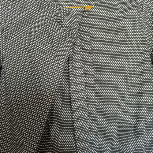 COS shirt like new with pleats and hidden buttons, white and grey, XL