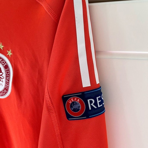 Olympiacos Goalkeeper Jersey Champions League like new, authentic