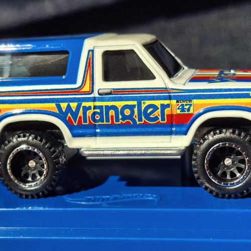 Hot Wheels RLC Wrangler ’85 Ford Bronco 2024 new