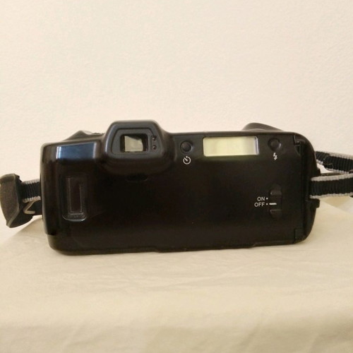 Minolta Freedom Zoom 105i camera used
