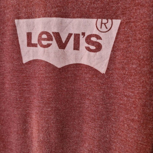 Levi's T-shirt small like new, teen and men's