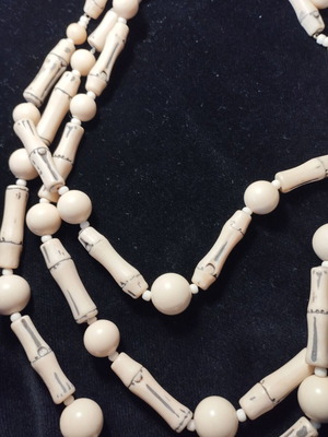 Beige necklace used