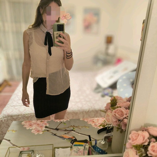 Zara honeycomb skirt medium like new and Calliope sleeveless polka dot shirt small