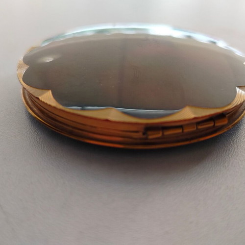 Metal powder compact used, French