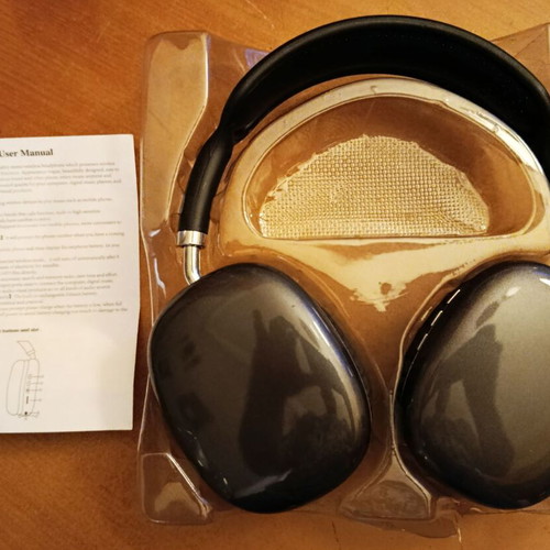 Wireless headphones P9 in excellent condition