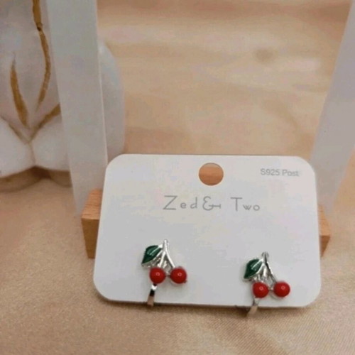 Earrings with clip cherry design new, red and silver