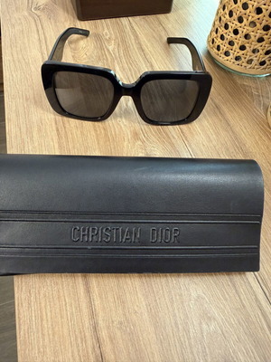 Christian Dior Wildior S3U 10A0 черни големи слънчеви очила като нови