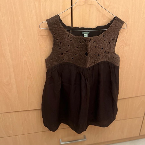 Hoss t-shirt brown size 36 like new