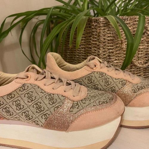 Guess sport shoes size 37 with logo and glitter, like new