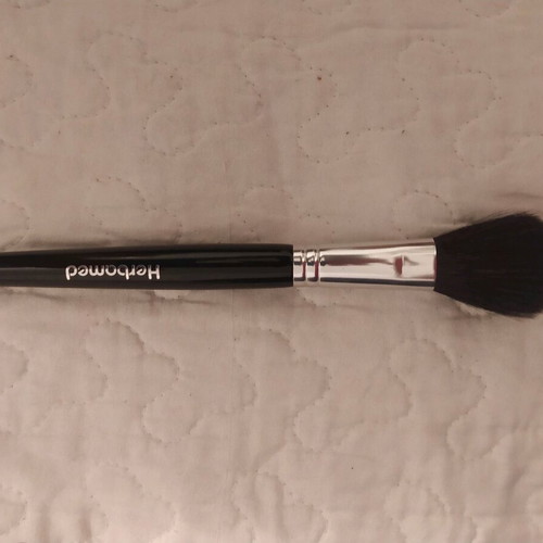 Makeup and nail accessories new