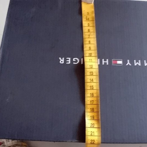 Tommy Hilfiger Shoe Box like new, dark blue