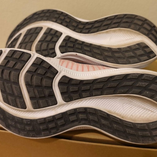 Αθλητικά Παπούτσια Nike WMNS Downshifter 11 μεταχειρισμένα, νούμερο 40,5, πολύχρωμα