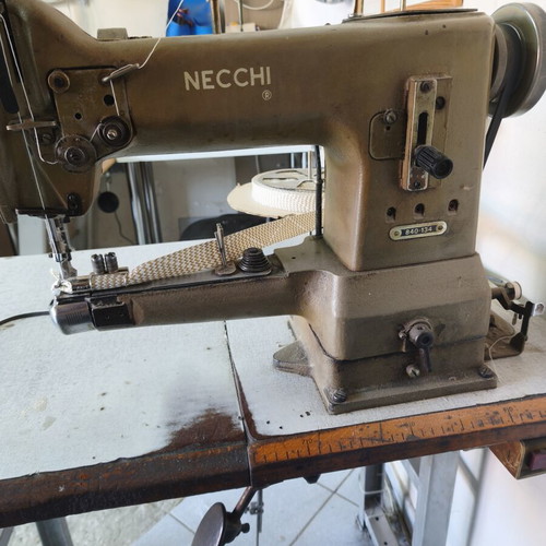 Professional Sewing Machine for Relli used