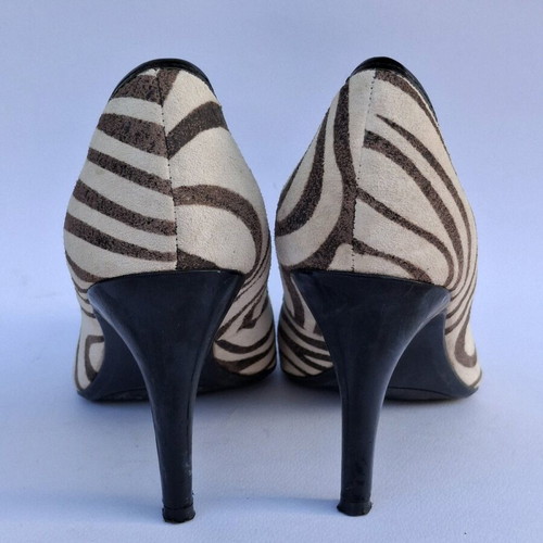 Naturalizer heels like new with zebra pattern, size 39
