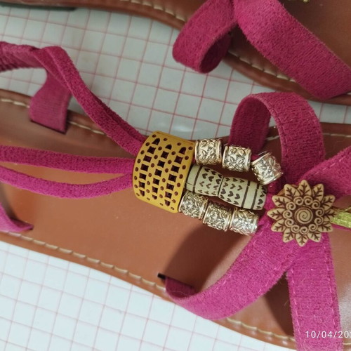 Fuchsia low Boho sandals like new, size 37