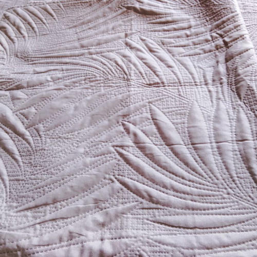 King Size Bedspread Set like new, gray with embossed patterns