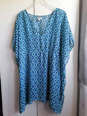 Old Navy blouse XL one size like new, blue