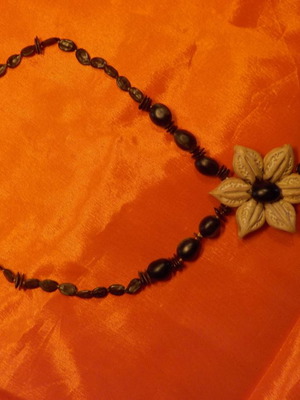 Flower necklace 50cm