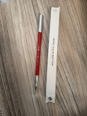 Lip pencil new, creamy with fine texture