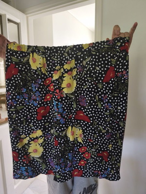 Skirt hand-sewn, like new, black with multicolor floral pattern, size M