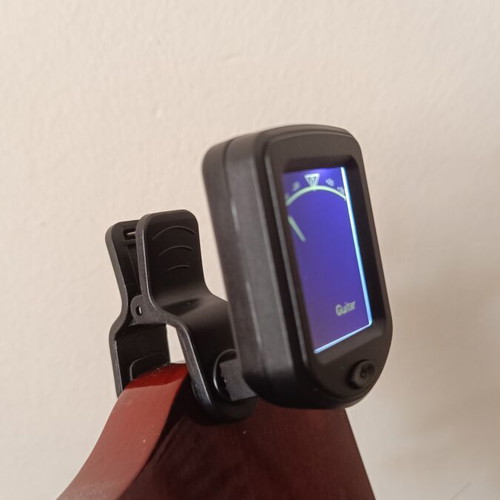 Guitar tuner
