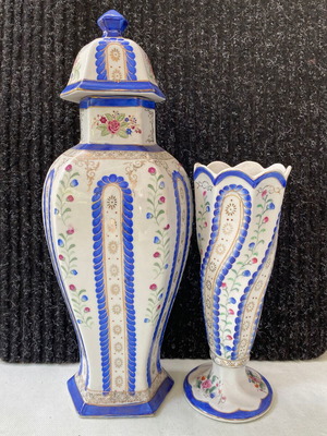 Porcelain decorative vase set with lid and flower vase like new, 2 pcs