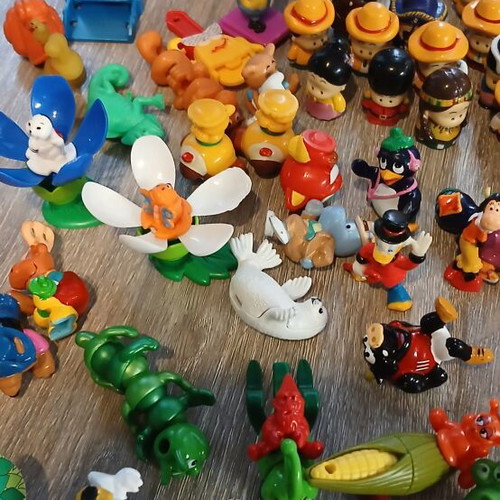 Kinder toys pack of 160 pieces
