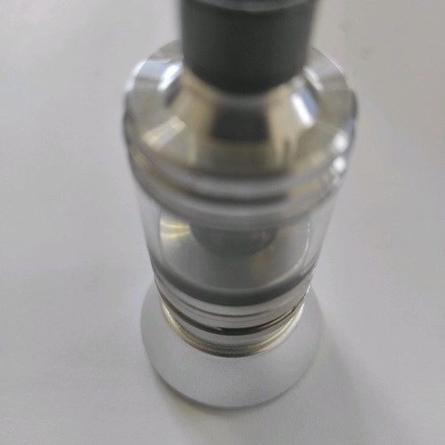 Eleaf Melo 4 D25 atomizer used with factory coils