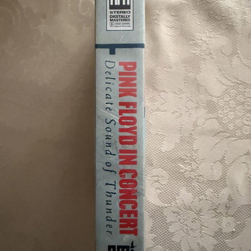 Pink Floyd Delicate Sound of Thunder Live VHS like new