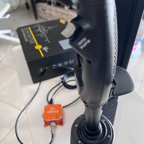 VKB Soviet Fighter MCG Pro Grip joystick with Gunfighter Mk.II and base mount like new