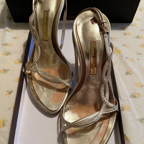 Gianna Kazakou women's gold leather vintage sandals used