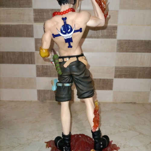 One Piece Portgas D Ace figure like new, 24cm