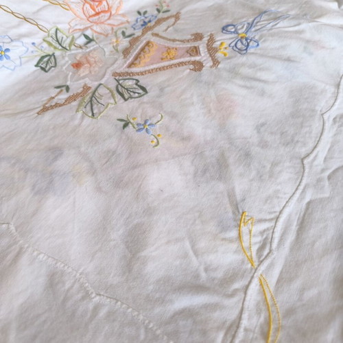 Vintage embroidered cotton tablecloth new 2.50x1.60m
