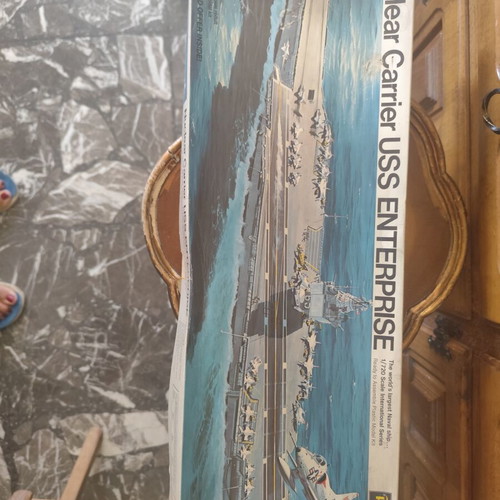 Revell Nuclear Carrier U.S.S. Enterprise model kit 1/720 H-489 vintage