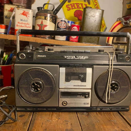 Philips Spatial Stereo 508 Boombox used with external wear