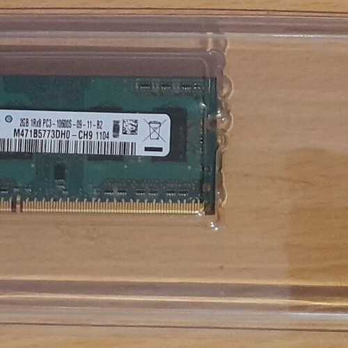 Samsung 2GB DDR3 SO-DIMM 1333MHz RAM used