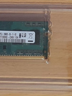 Samsung 2GB DDR3 SO-DIMM 1333MHz RAM used
