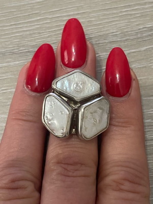 Silver 925 ring with pearls used, size 57