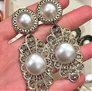 Vintage daux pearl clip earrings