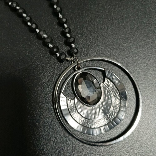 Long necklace like new