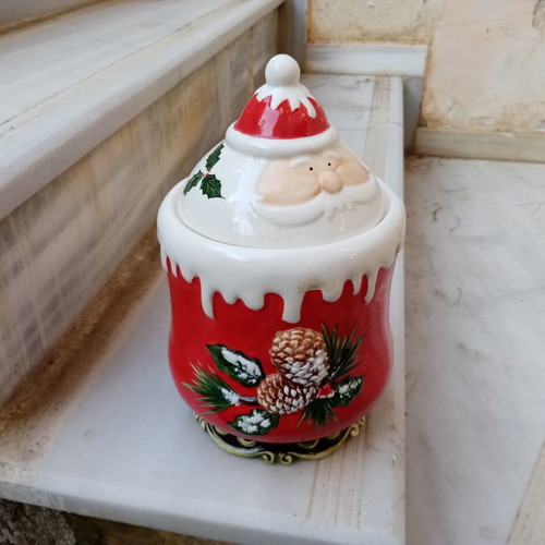 Mandarin Crafts Christmas ceramic cookie jar