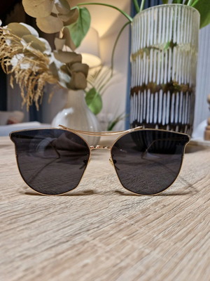 Sunglasses used