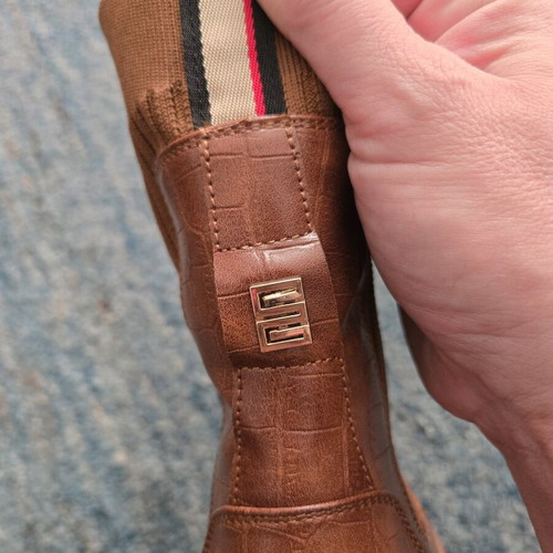 Women's brown ankle boots size 41 new with 8 cm heel