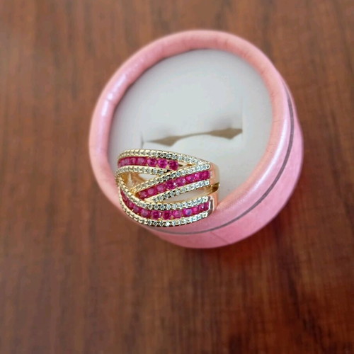 Ring gold plated with pink and gold zircon stones, size 7 new