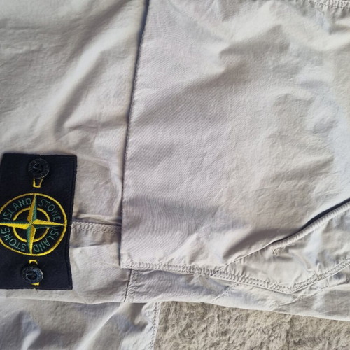 Stone Island Luxury Set Cargohose W34 and T-Shirt L like new