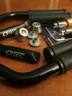 Cytec ακρομπάρες αντίβαρα ταυράκια χειρολαβές τιμονιού σετ καινούργιο