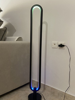 Led floor lamp like new with various settings and calculator