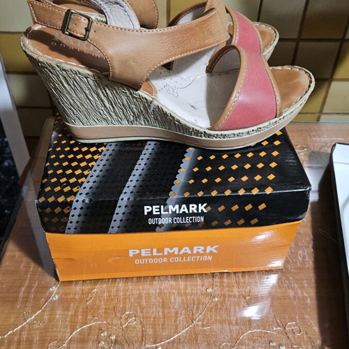 Parex sandals like new, size 39