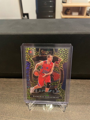 Ramunas Siskauskas 2025-26 Panini Select EuroLeague Gold card /10